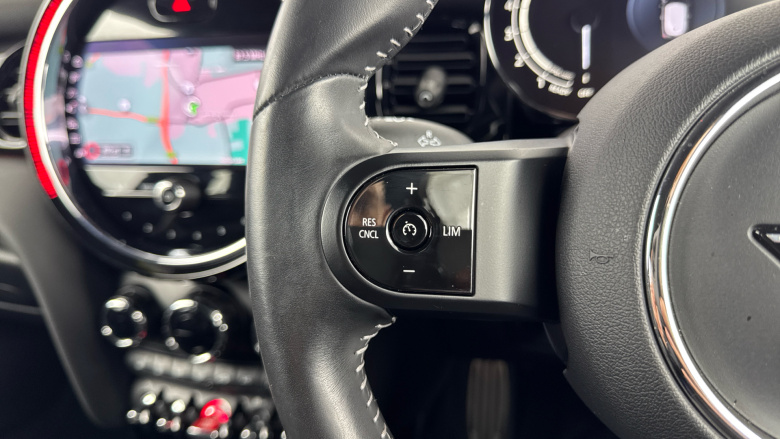 MINI Hatchback 1.5 Cooper Sport 3dr Auto Petrol Hatchback